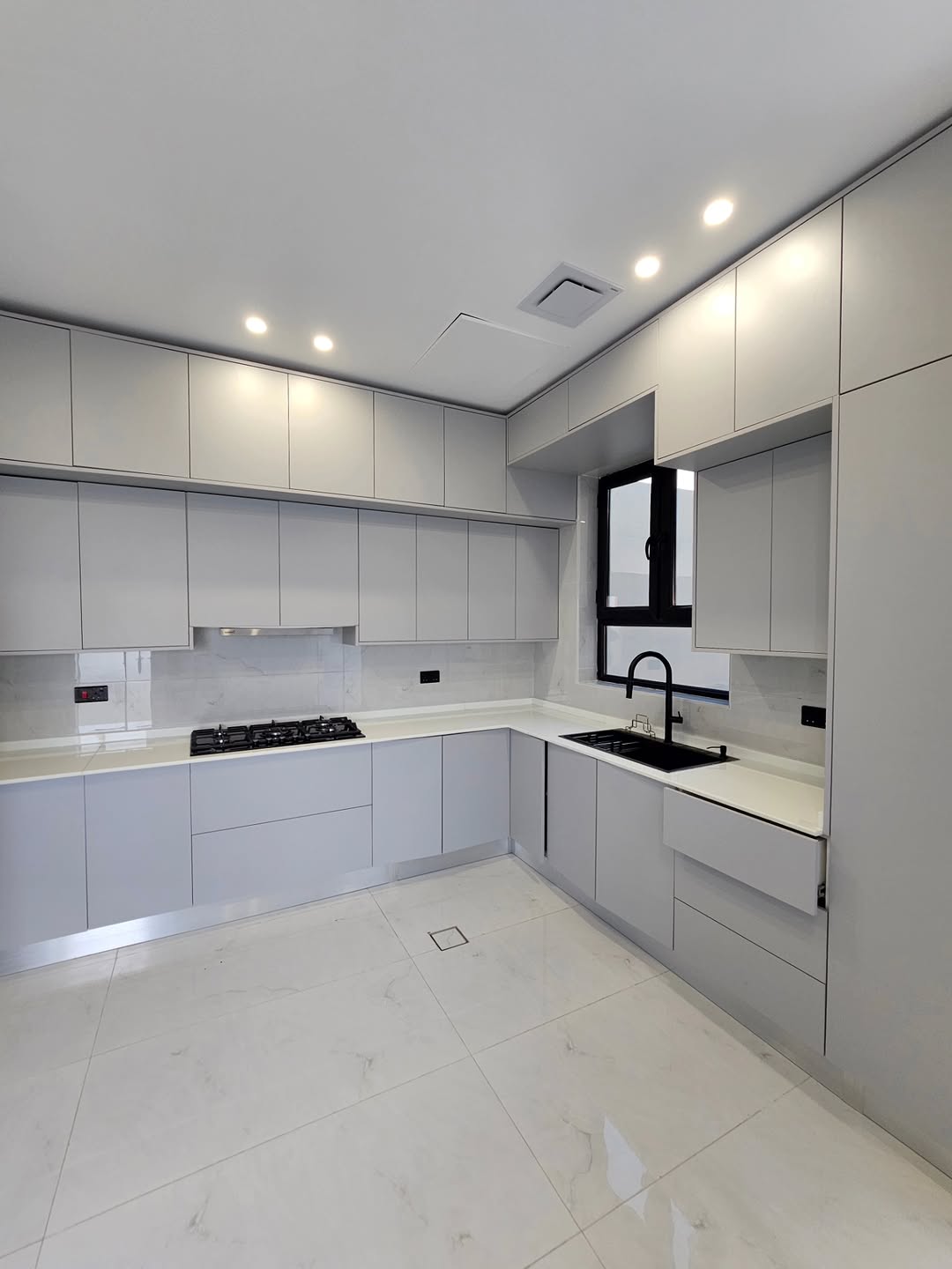 villa in Al Khoud - 1