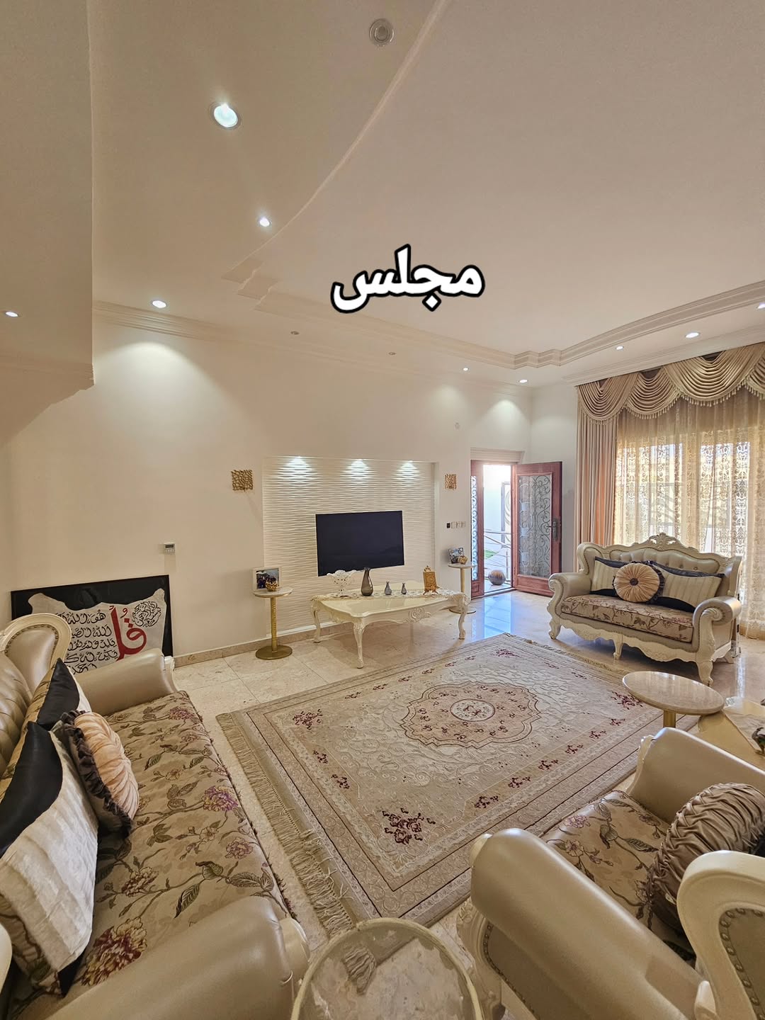 villa in Al Khoud - 3