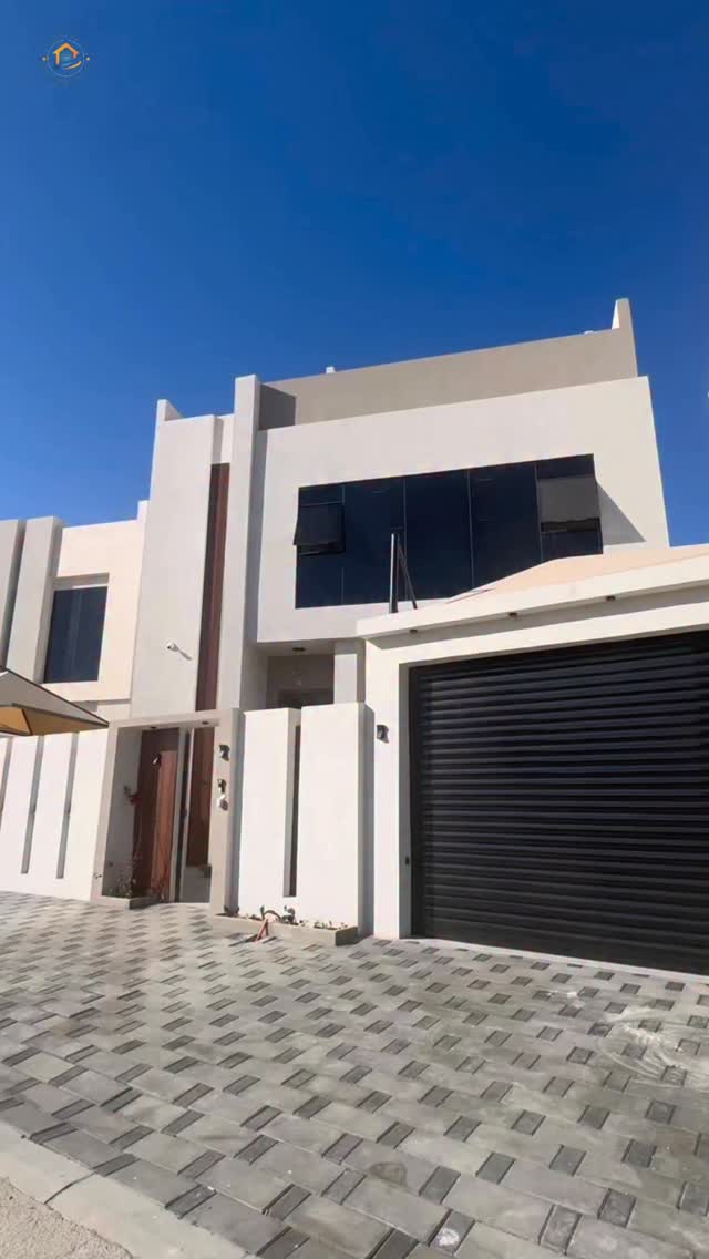villa in Al Khoud - 1