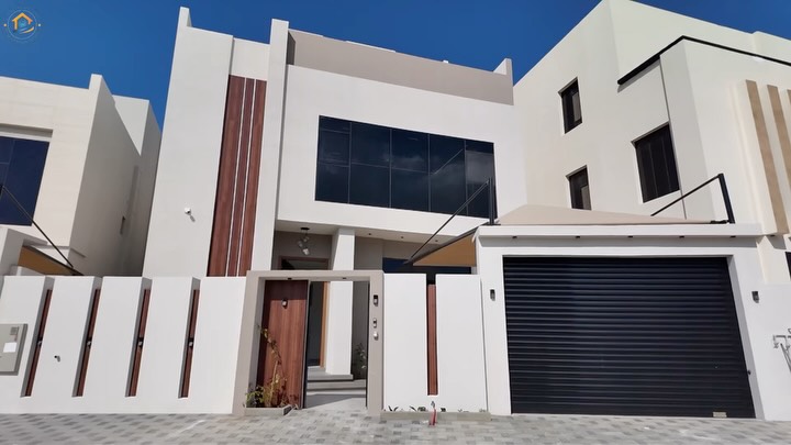 villa in Al Khoud - 3