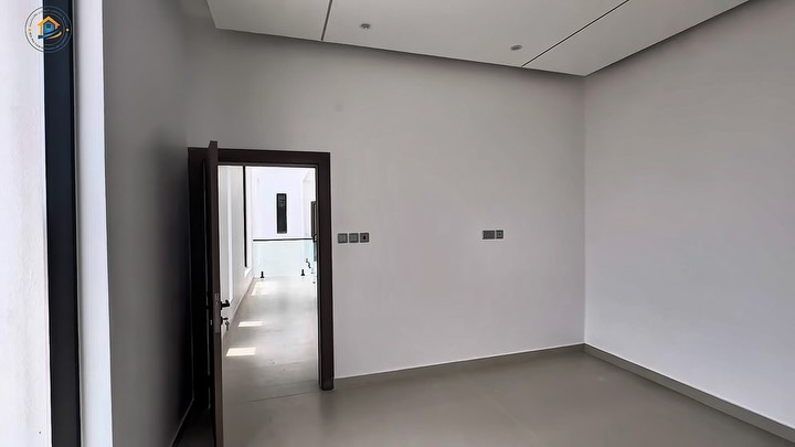 villa in Al Khoud - 1