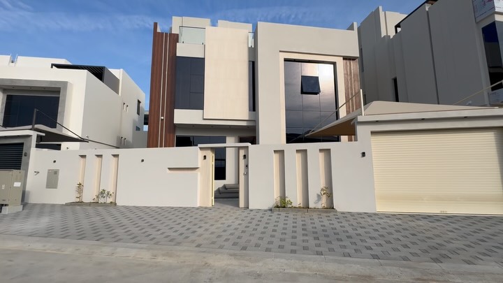 villa in Al Khoud - 3