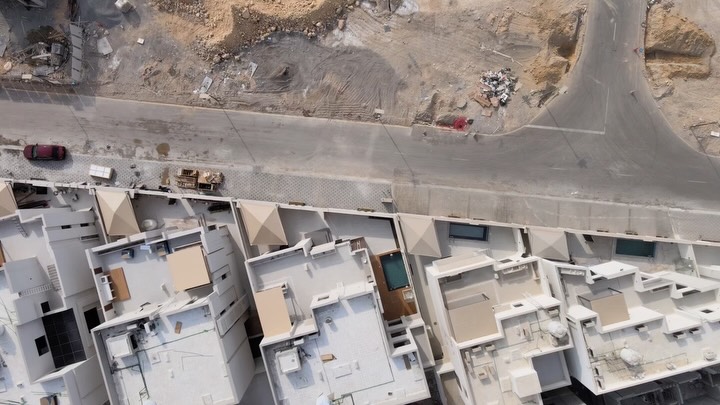 villa in Al Khoud - 1