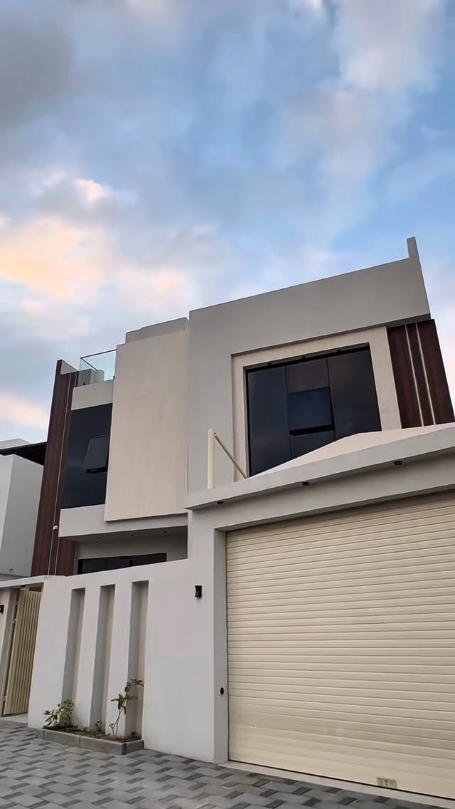 villa in Al Khoud - 1