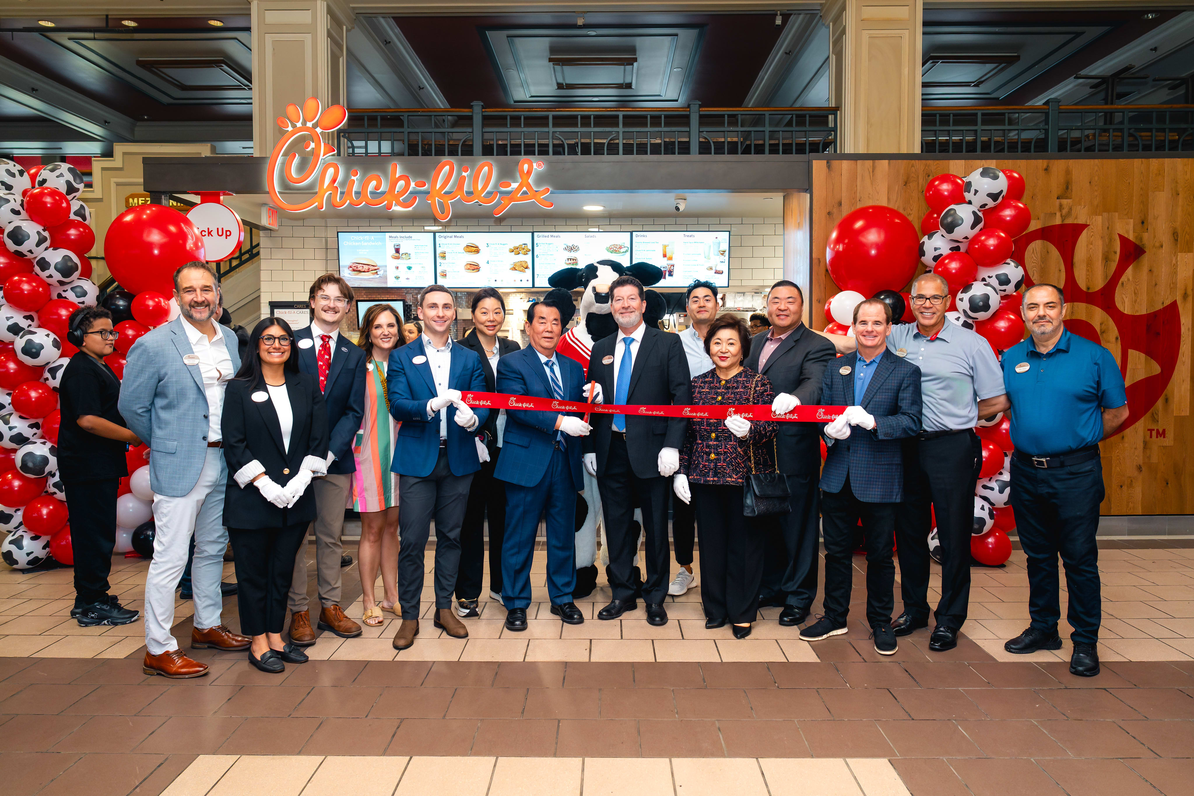 Andrew Yoo and Chick-fil-A team at ONT grand opening