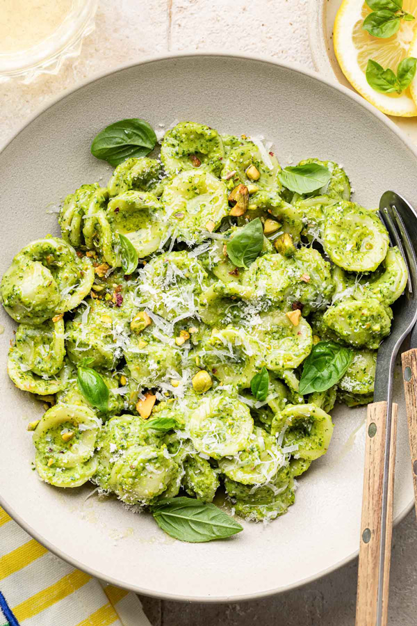 Pasta de Pistachio al Pesto