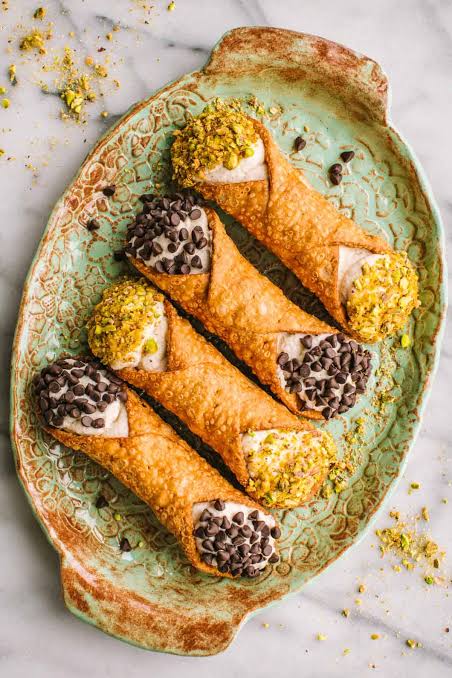 Ricotta Cannoli
