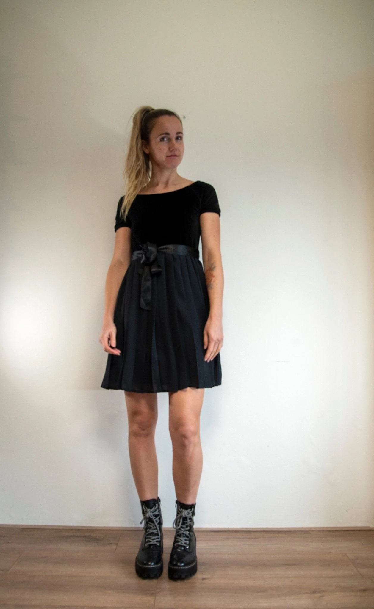 vintage-velvet-dress-1980s-regina-schrecker-size-6-491273