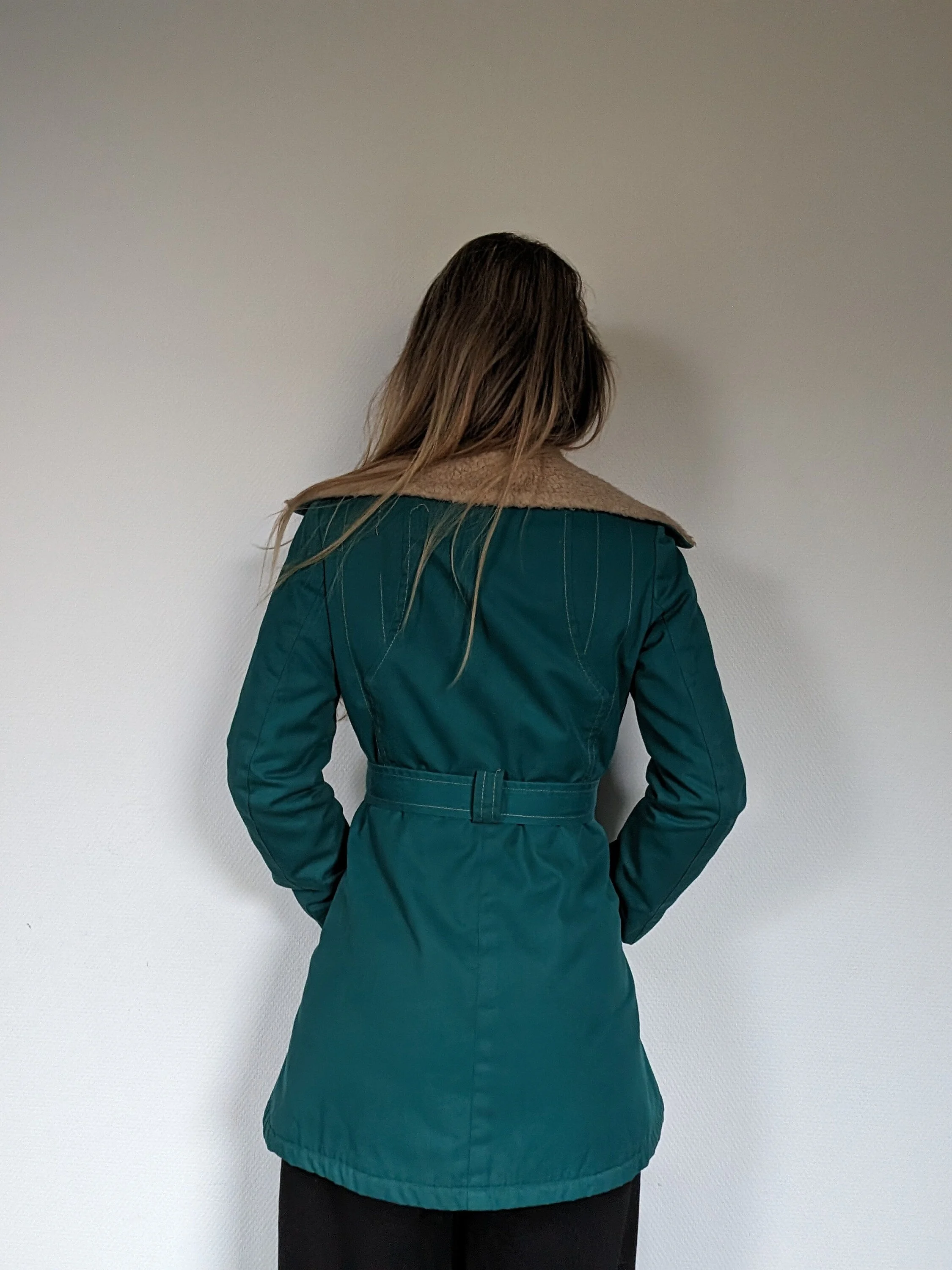 Vintage 1970s Warm Trench Coat | Fall Winter Wardrobe | Statement Piece | Pret-a-Porter | Size 6 Vintage 1970s Warm Trench Coat | Fall Winter Wardrobe | Statement Piece | Pret-a-Porter | Size 6