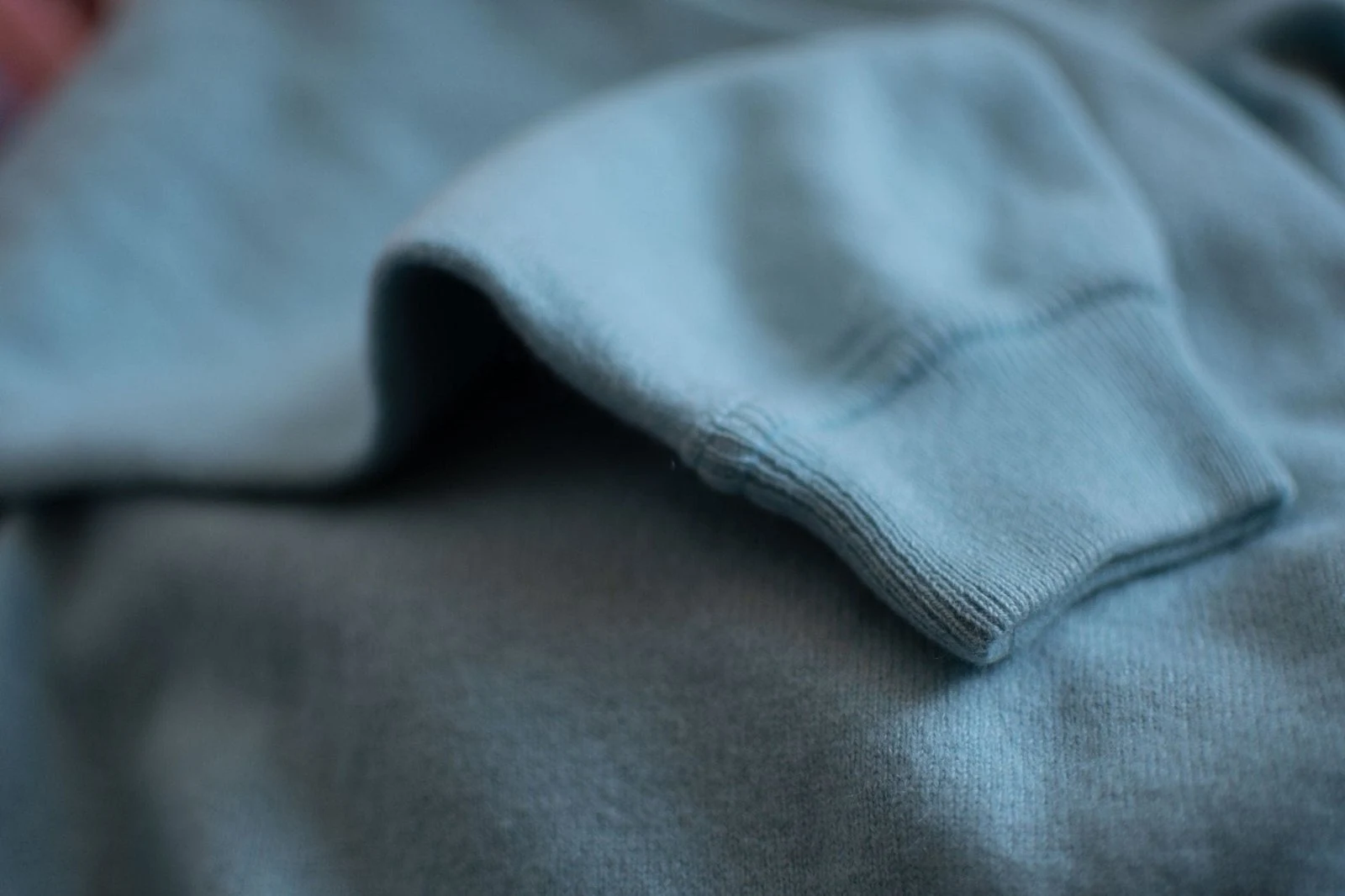 vintage-cashmere-sweatshirt-1980s-babyblue-cashmere-minimalist-vintage-size-s-411107