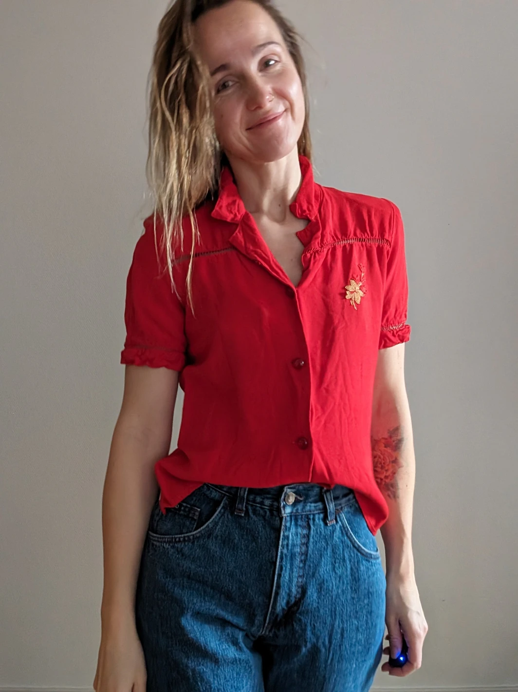 Retro 1970s Floral Detail Top | Small | Vibrant Red | l