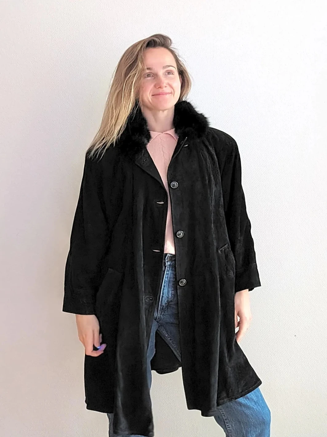 1970s Suede A-Line Overcoat | Medium | Italian Vintage | Luxe Fur Collar