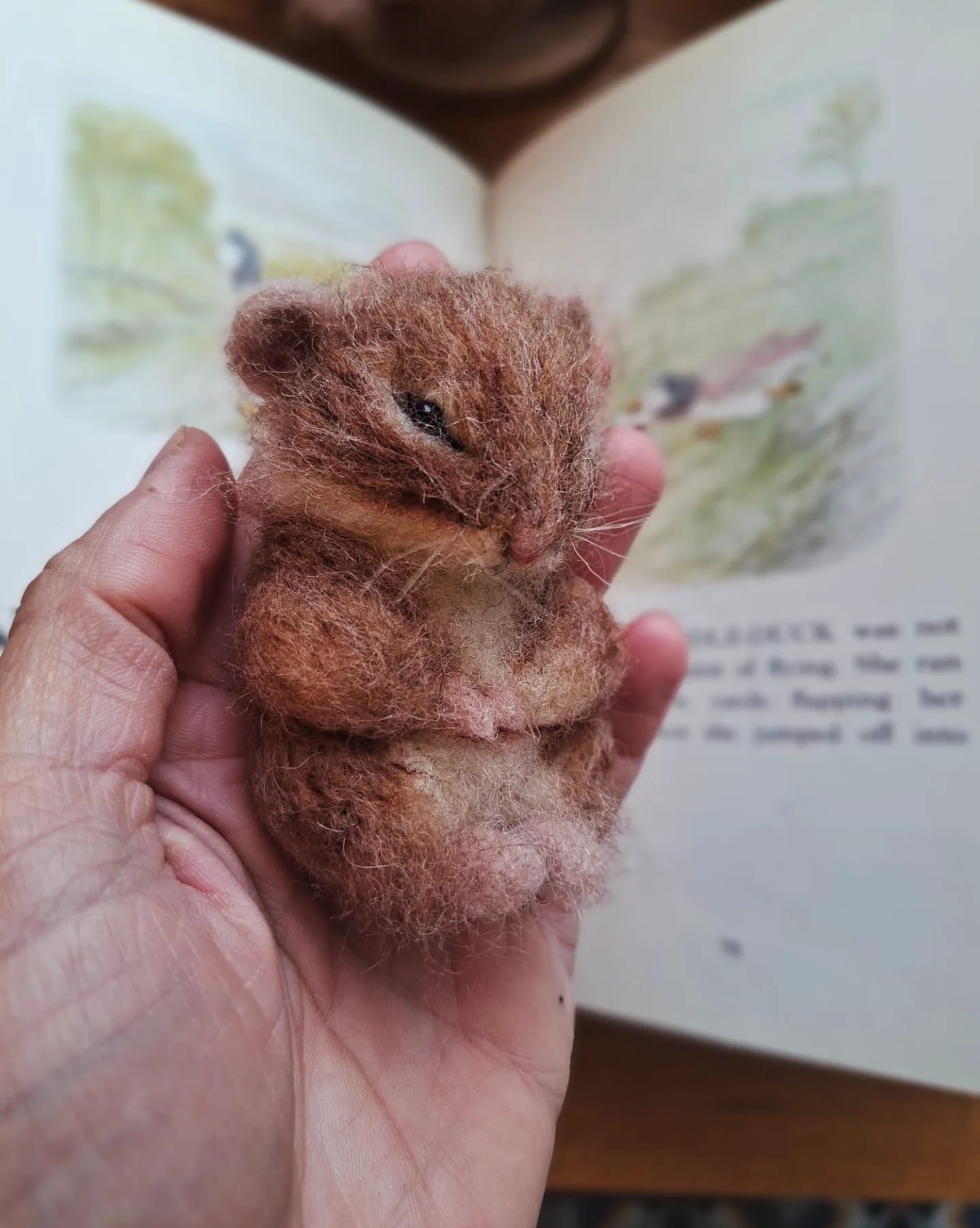 Mouse brooch