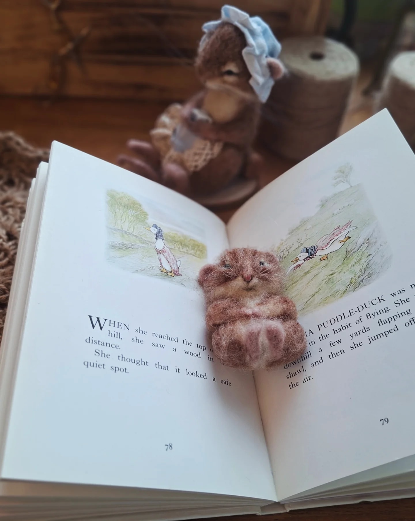 Mouse brooch