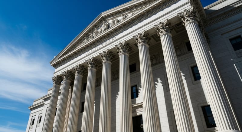 قضايا الهجرة بأمريكا