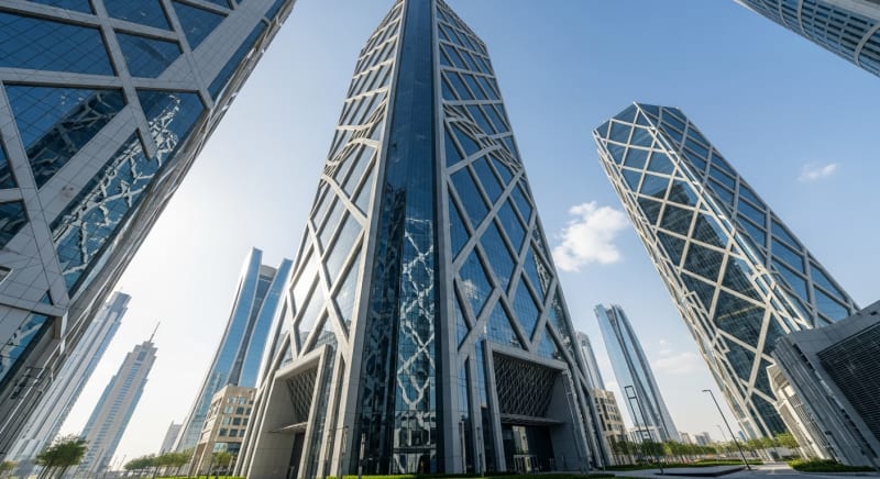 مبنى شركات حديث في الرياض حيث يقدم محامي تجاري بالرياض استشاراته.