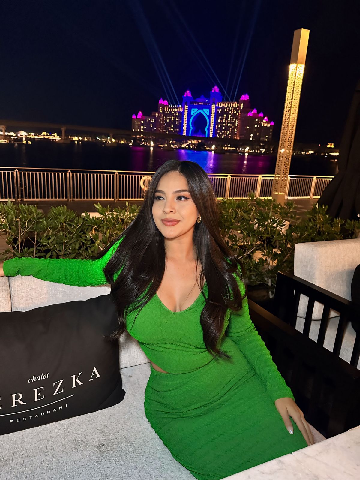 foto de la modelo o edecan Andrea Orellana