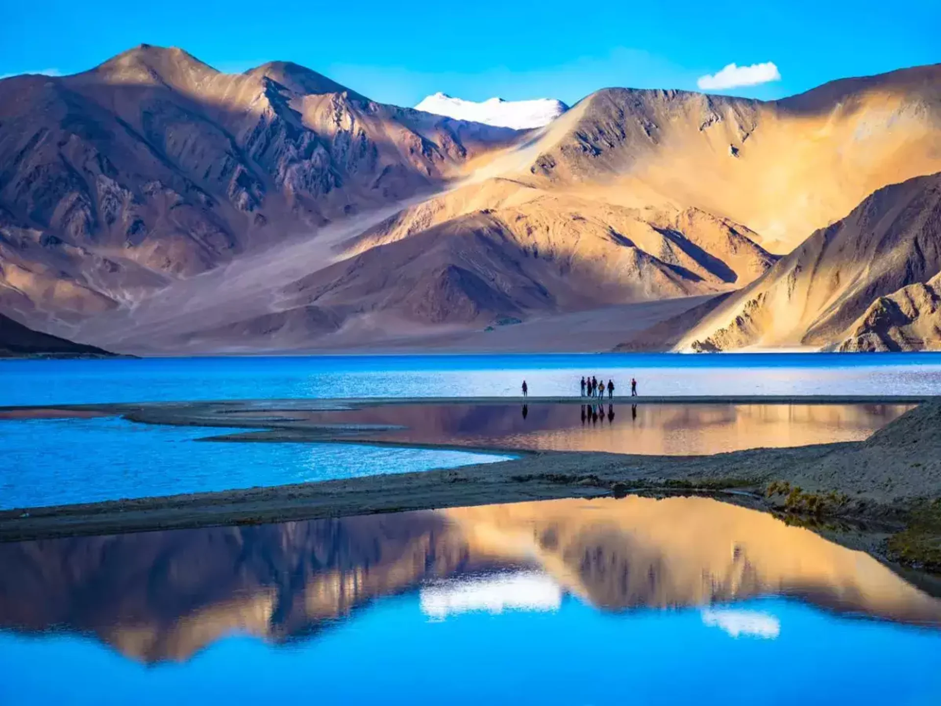 Ladakh vs. Spiti: Which Road Trip is More Thrilling?