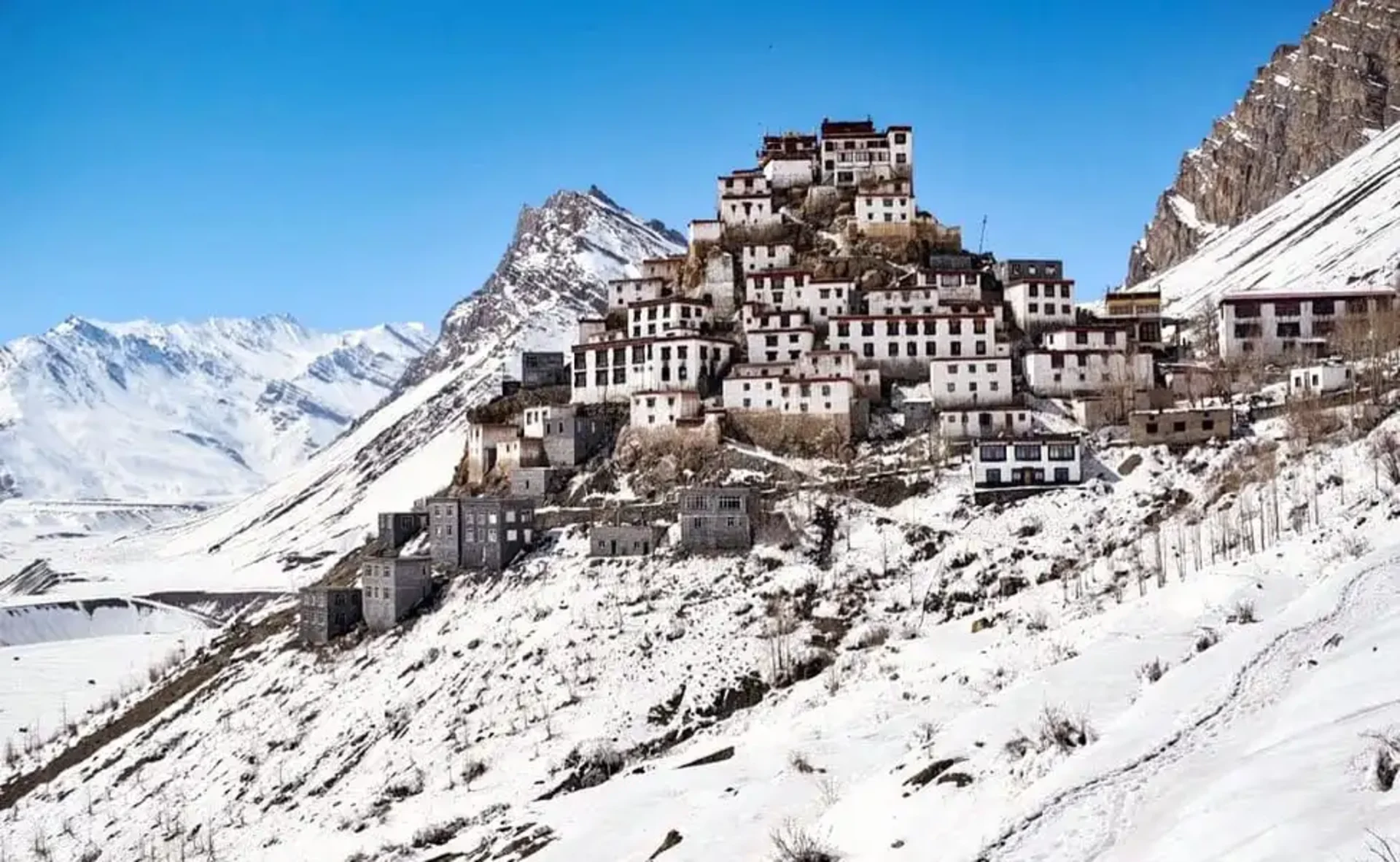 Ladakh vs. Spiti: Which Road Trip is More Thrilling?