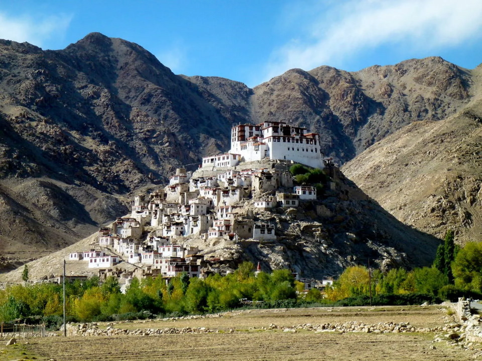 Ladakh vs. Spiti: Which Road Trip is More Thrilling?
