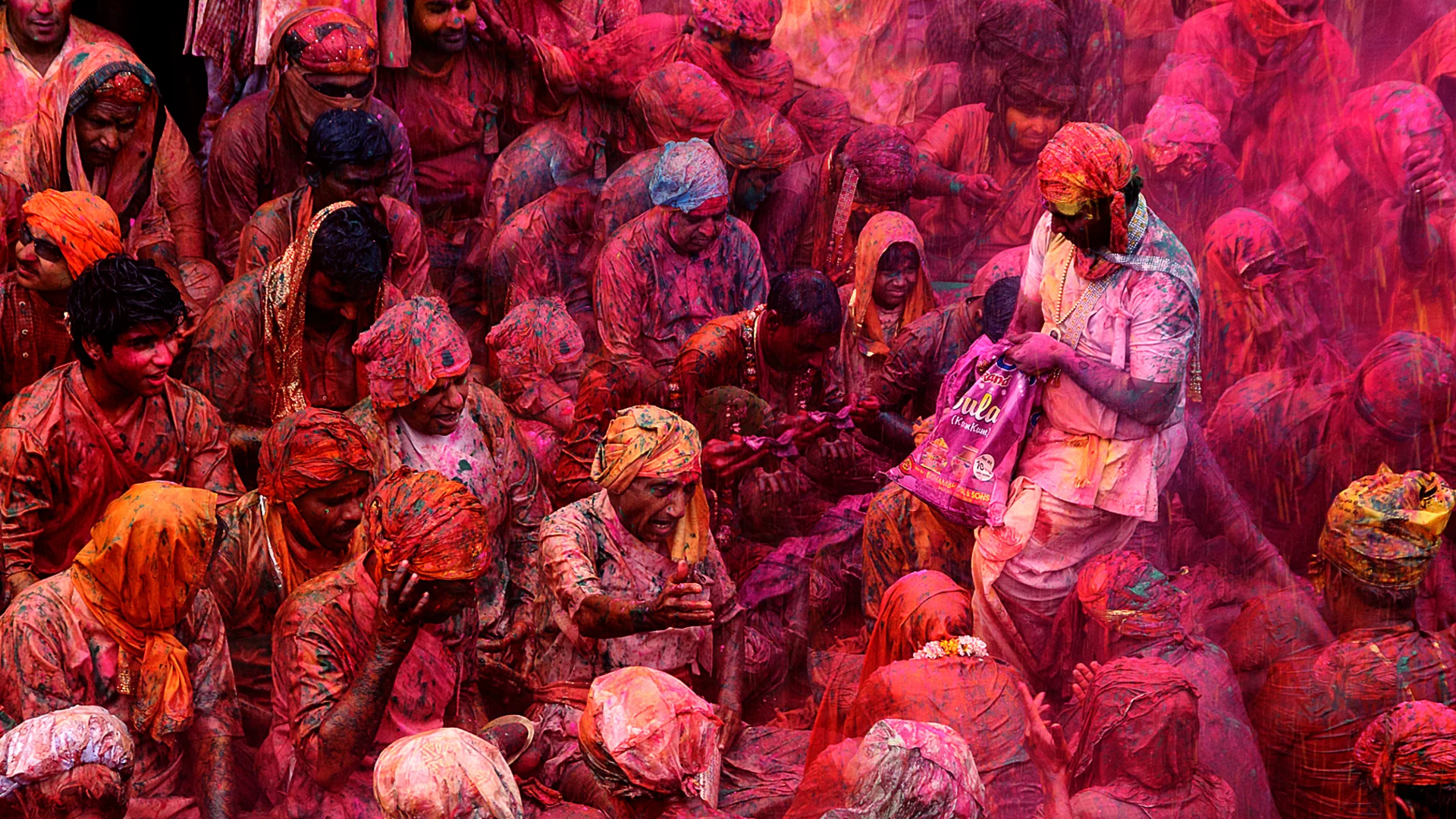 7 Best Places To Celebrate Holi In India 2025