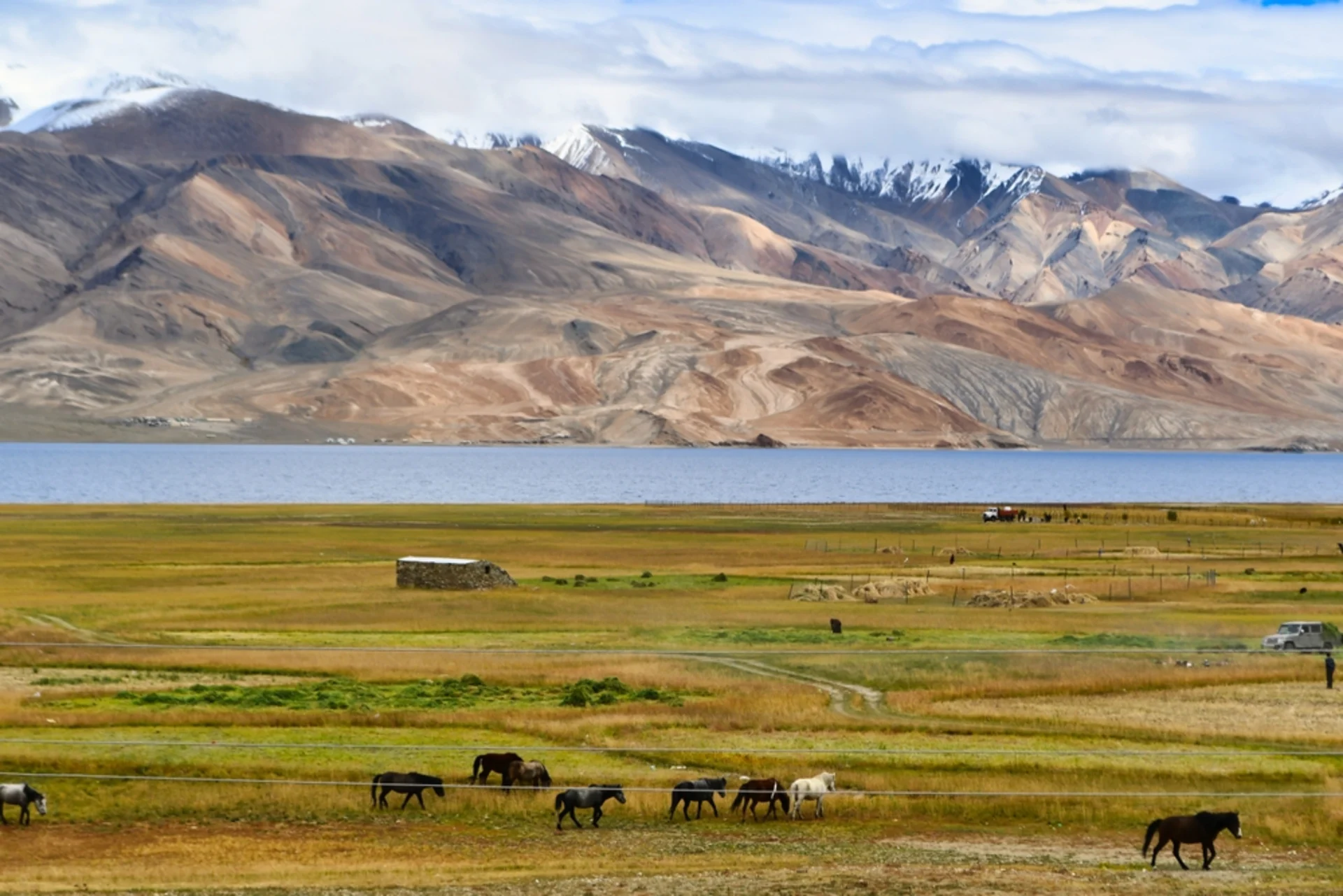 10 Offbeat Places In Ladakh That Will Leave You Spellbound