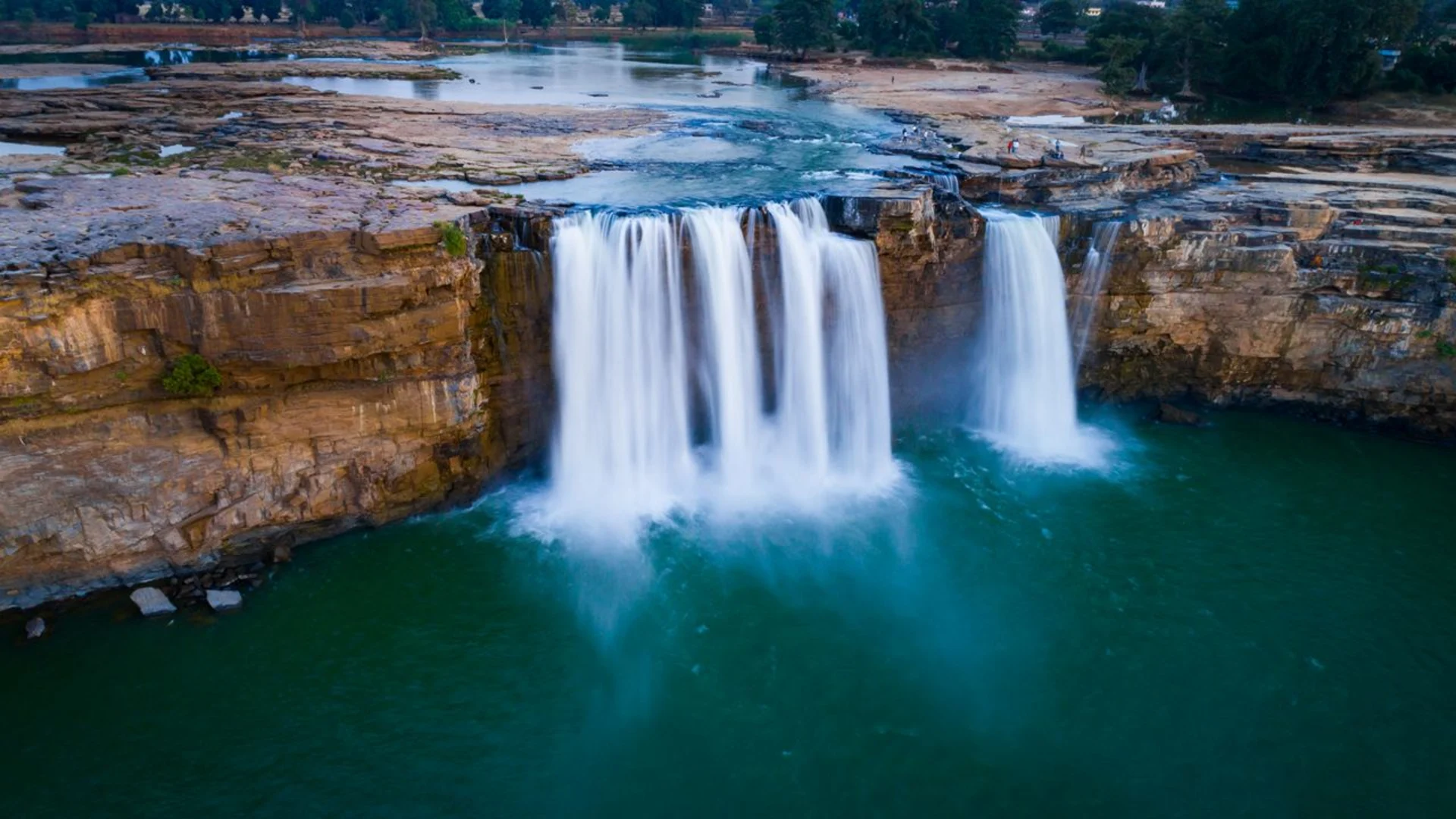 15 Breathtaking Waterfalls in India You Must Visit This Summer