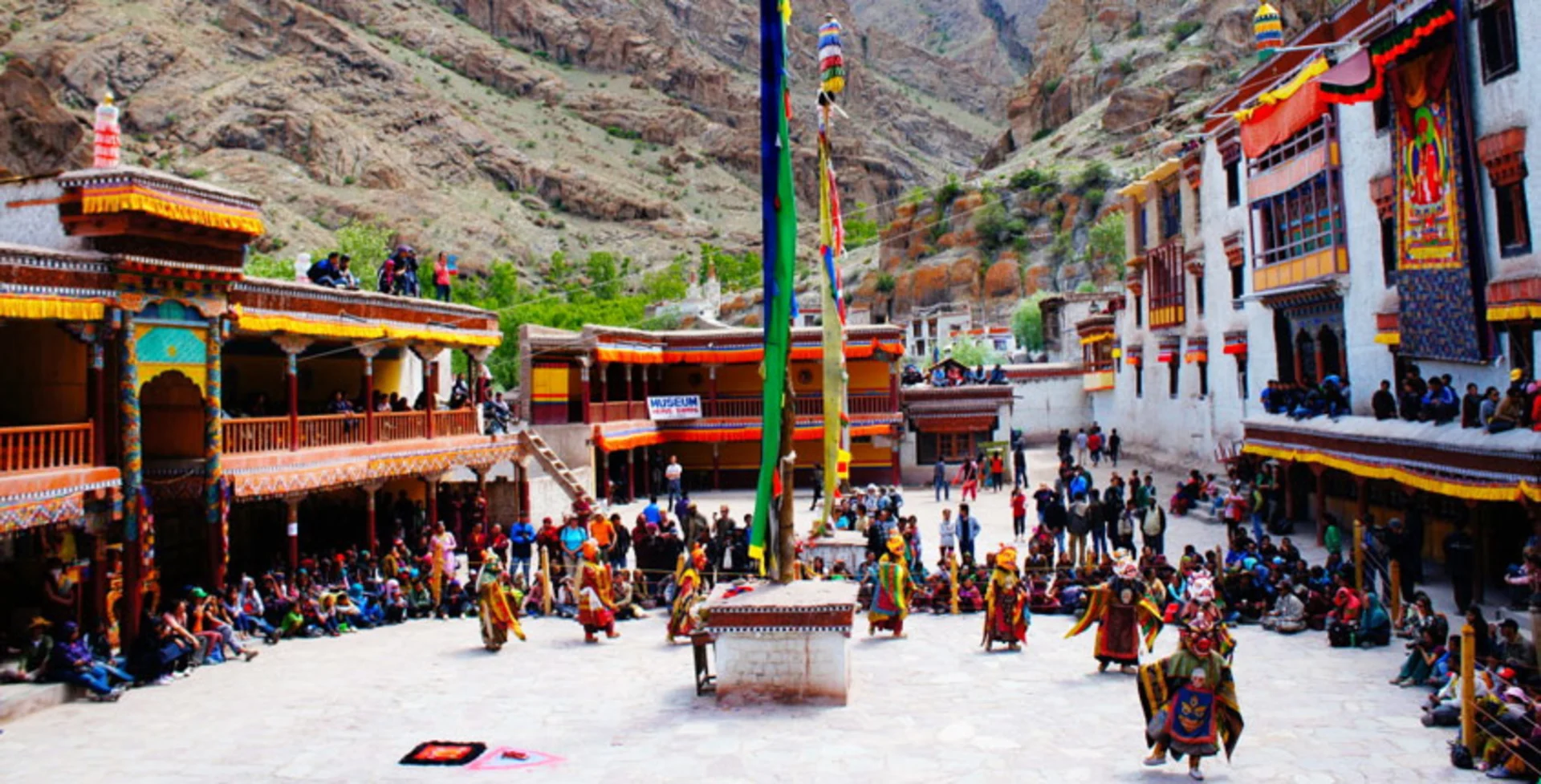 12 Scenic Spiritual Places in India to Visit in 2025