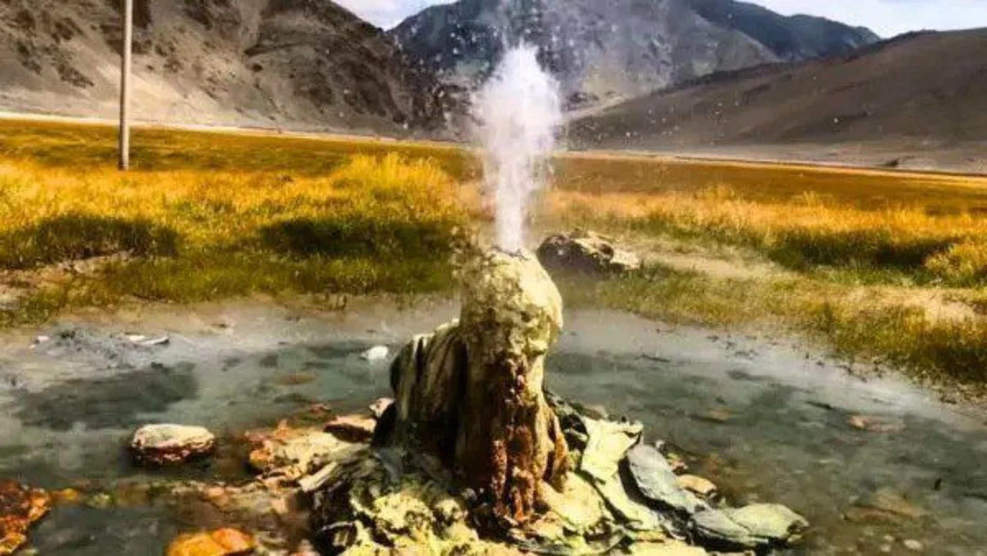 10 Offbeat Places In Ladakh That Will Leave You Spellbound