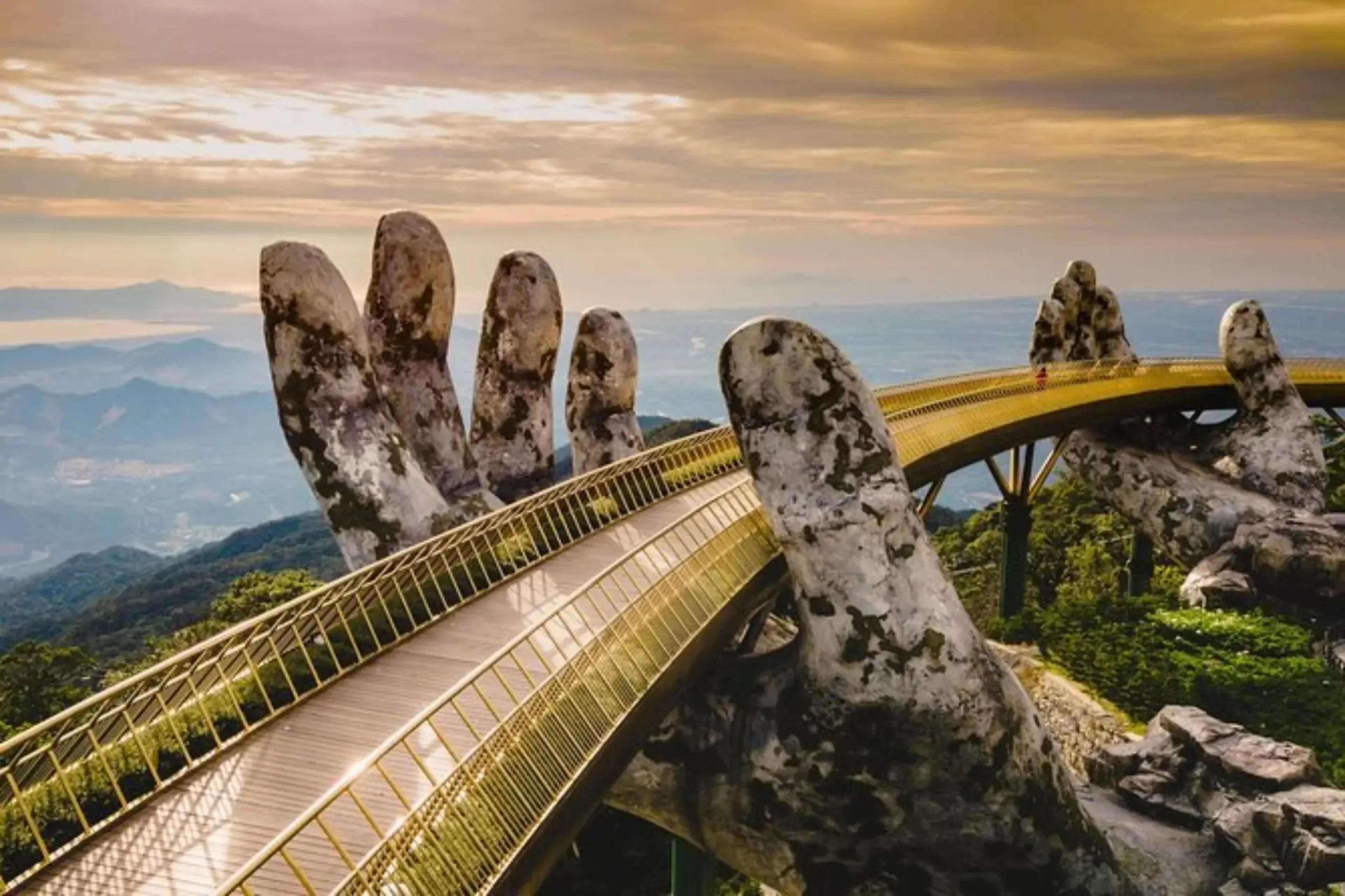 6 Days Vietnam Group Trip with Hanoi and Da Nang
