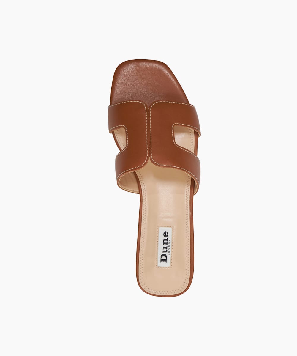 Dune flip flops top