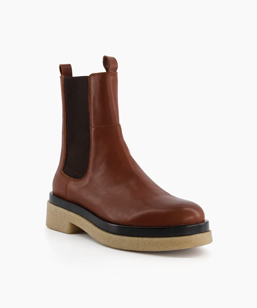 Tan chunky chelsea boots cheap
