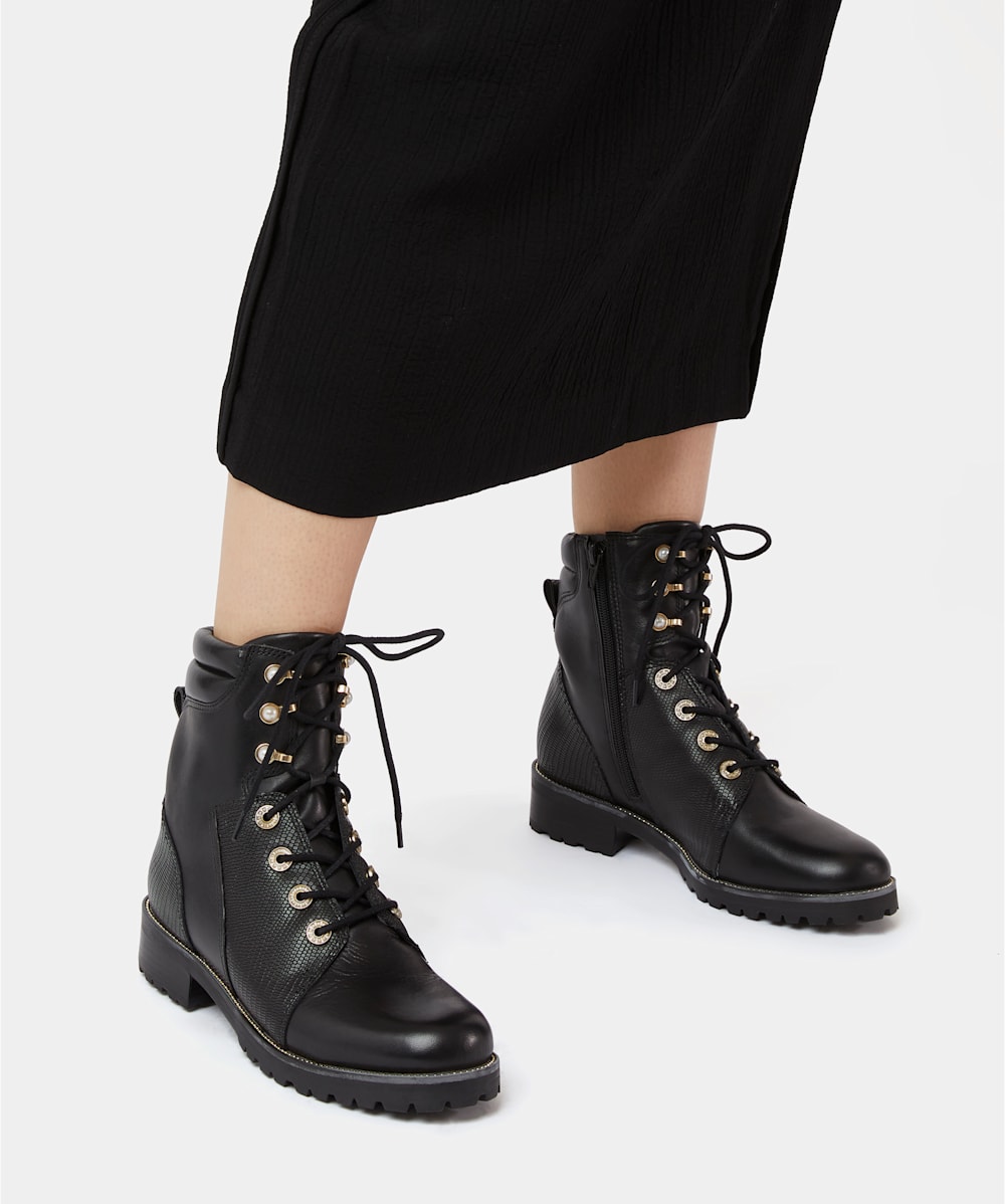 Dune outlet prompt boots