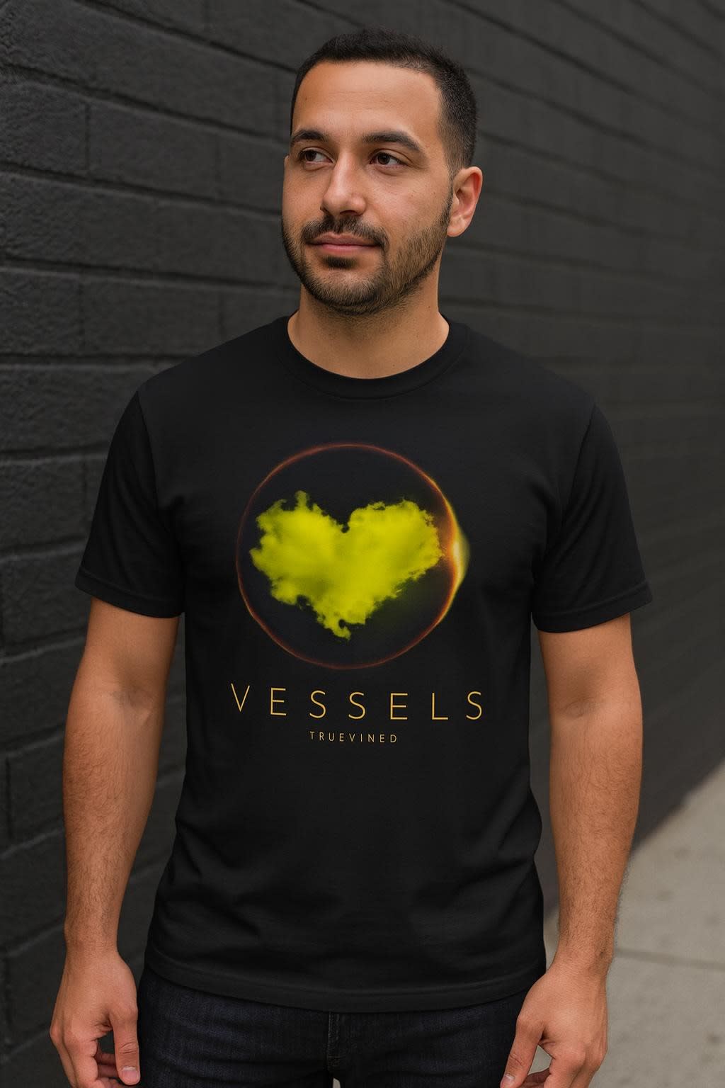 Vessels worn on the classic tee, front view