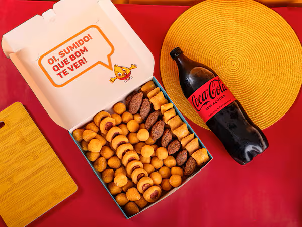 100 Salgadinhos + Coca-Cola Grande