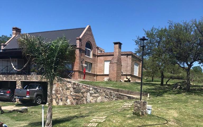 Falda del Carmen, Córdoba, hermosa casa de 3 dormitorios con gran parque