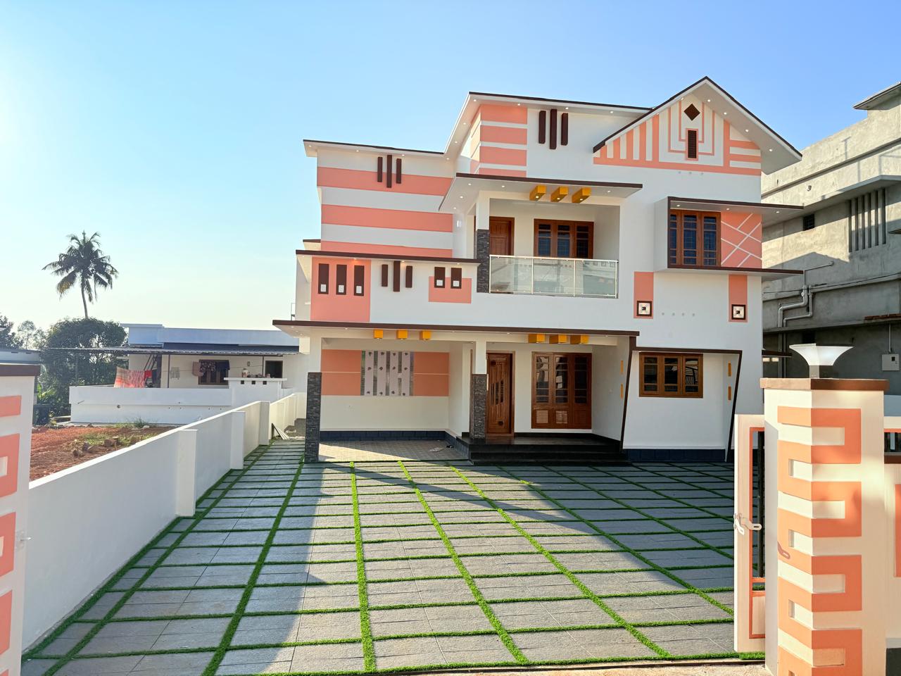 Sold house in Parakulam, Chingavanam