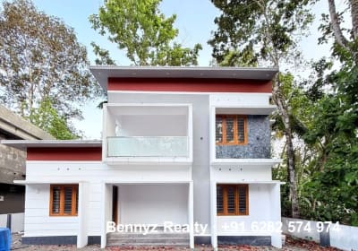 House for sale in Vakathanam, Kottayam