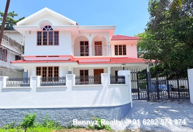 House for sale in Ithithanam, Kottayam, Kerala
