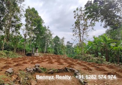 Land for sale in Vakathanam, Kottayam