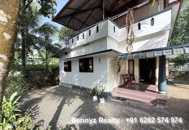 House for sale in Paippad, Kottayam, Kerala