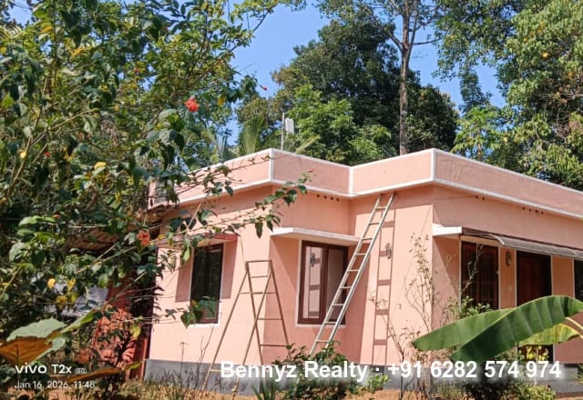 House for sale by owner in Pampady, Kottayam