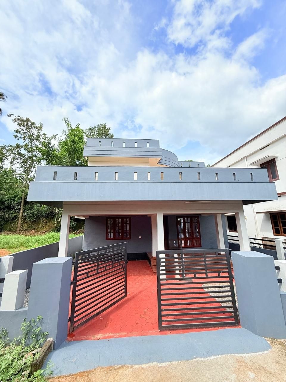 Sold house in Kodinattukunnu, Changanassery