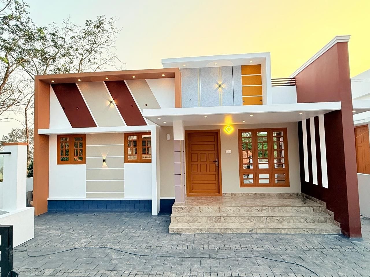 Sold house in Pathamuttam, Vakathanam