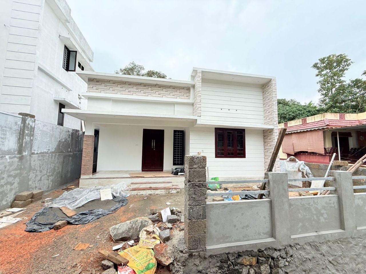 Sold house in Sathanamkaval, Chingavanam
