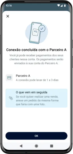 Celular com o Whatapp Business aberto com a conexão concluída com o Parceiro A.