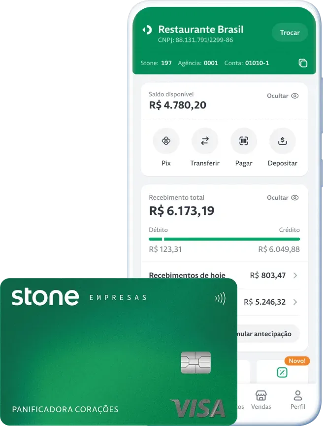 Celular com o aplicativo da Stone aberto e o cartão da Stone