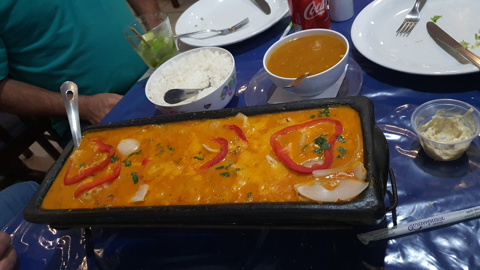 Porção de acompanhamentos no Restaurante Baianos a Bordo