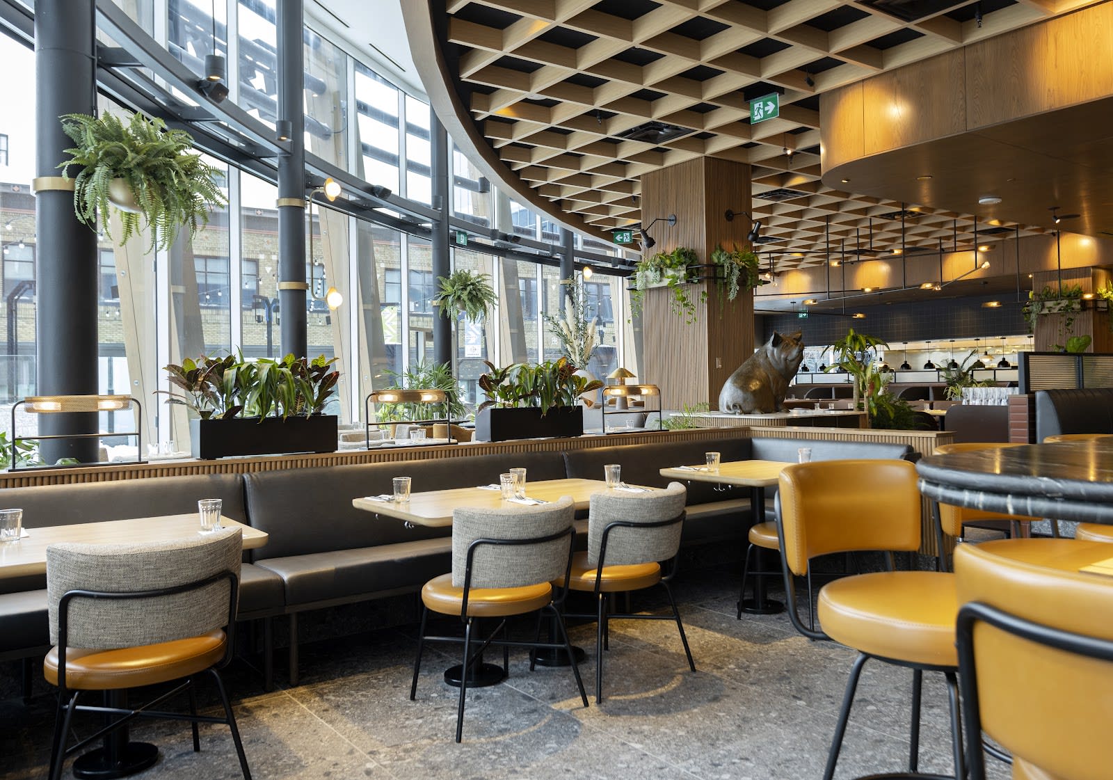 Cocktails and drinks at Earls Kitchen + Bar, downtown Winnipeg