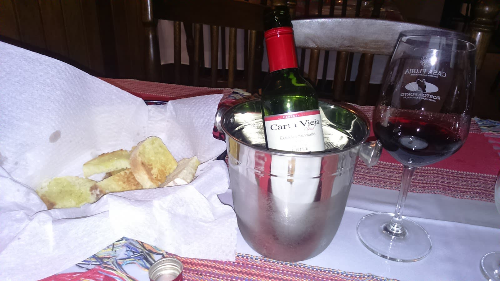 Detalhe do ambiente do La Tavernetta, cantina italiana em Jaú